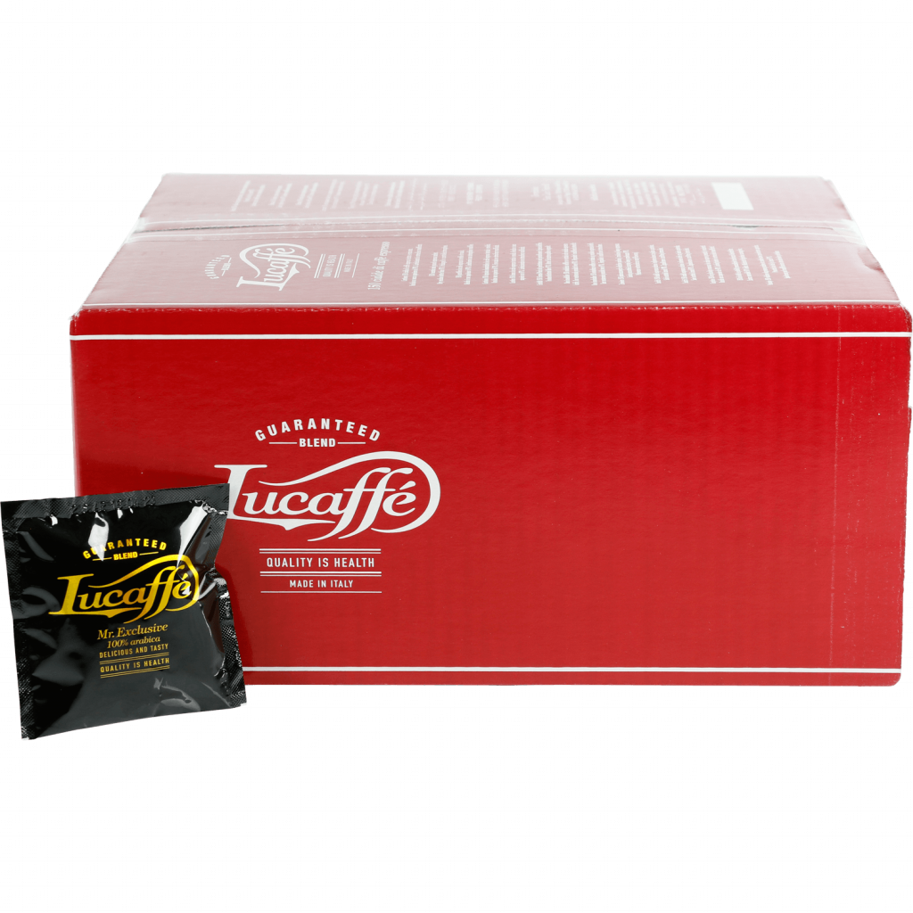 Ein rote Box auf weißem Hintergrund. Daran gelehnt ein schwarz verpacktes ESE-Pad.